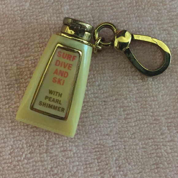 Juicy Couture Sun Screen Charm ๐ โท ๐โโ๏ธ ๐โโ๏ธ ๐ - Picture 2 of 5